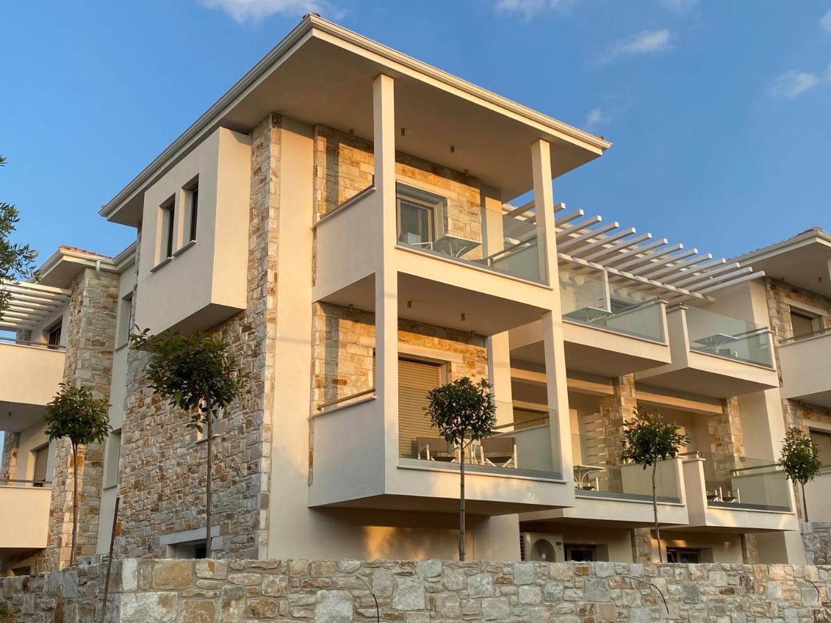 לימנאס Luminous Luxury Apartments מראה חיצוני תמונה