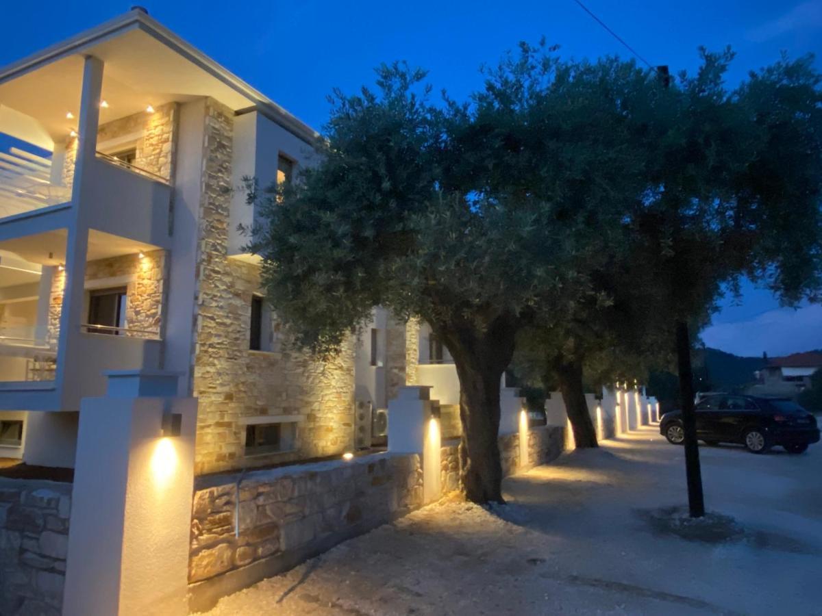לימנאס Luminous Luxury Apartments מראה חיצוני תמונה