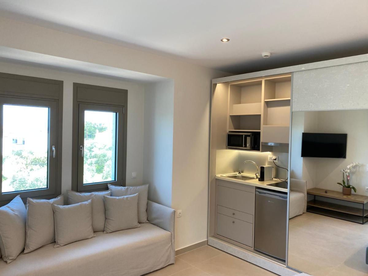 לימנאס Luminous Luxury Apartments מראה חיצוני תמונה